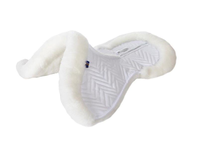 Wither relief half pad by Fleeceworks in pure sheepskin. Corrective half pad, rear-rising pad. 